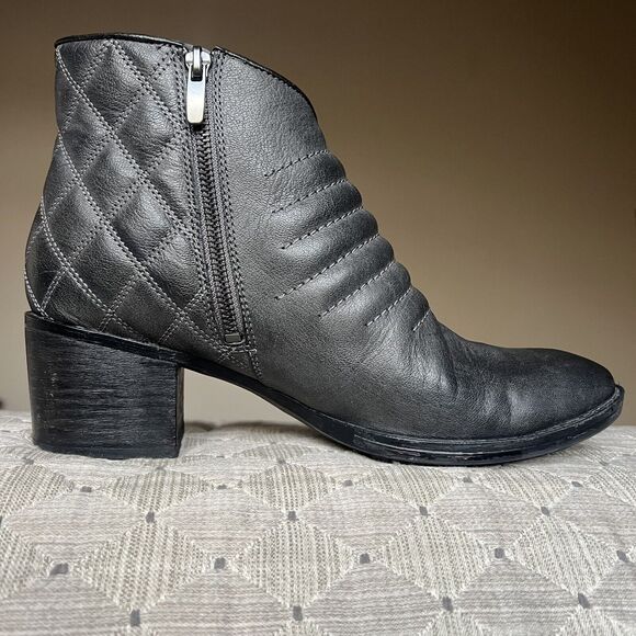 Clarks Narrative Movie Retro Black Leather Boot Women 10 M Side Zip Block Heel - Picture 4 of 16